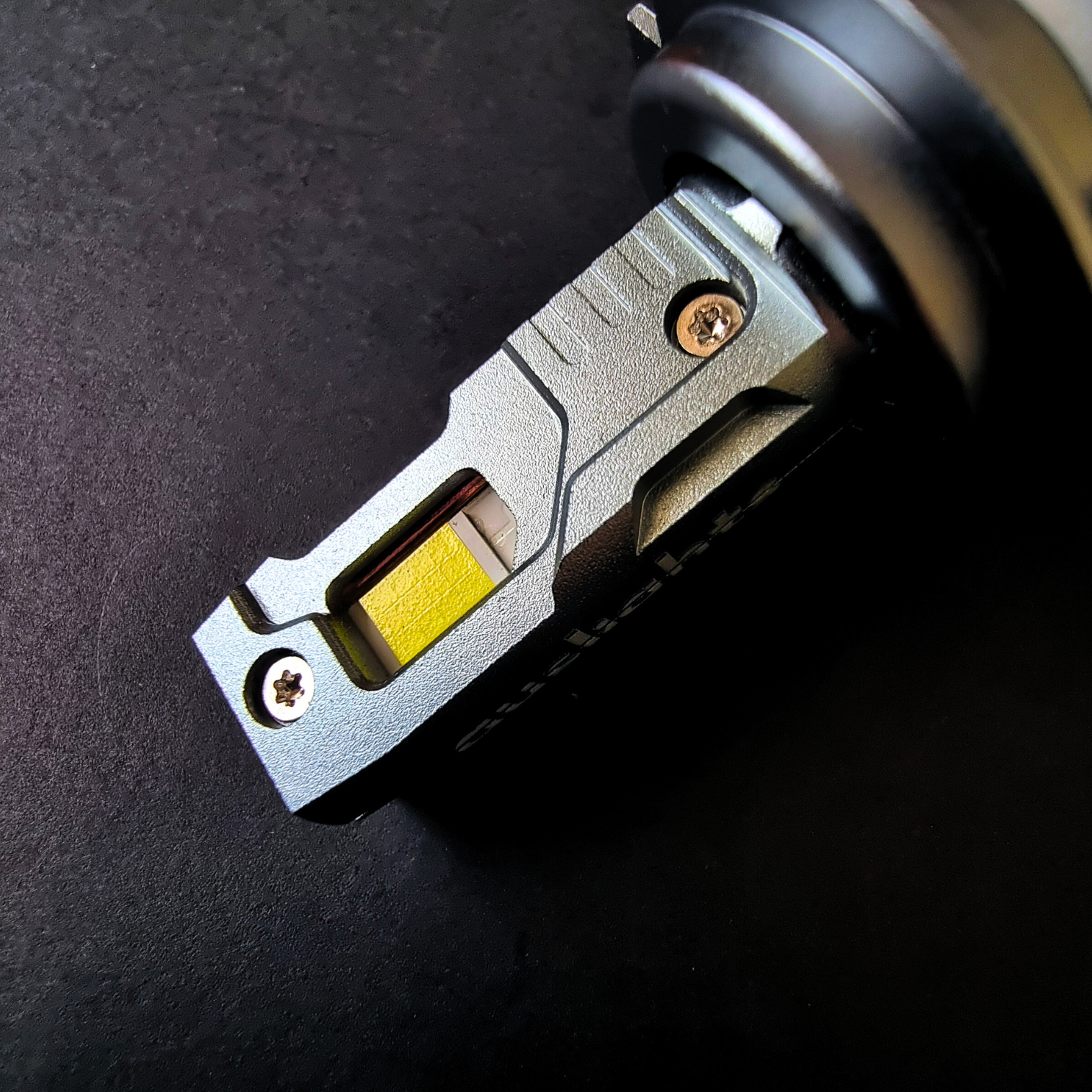 9012 HIR2 LED Headlight Bulb